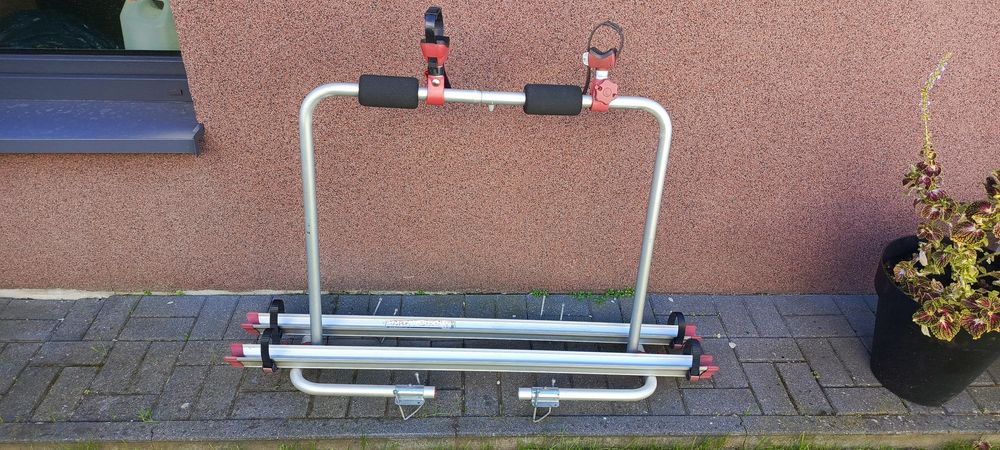 Bagażnik rowerowy na dyszel przyczepy