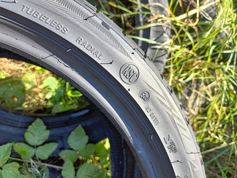 163, 245/35R18 Bridgestone Potenza S001 RSC 2015r 7.5mm 88Y