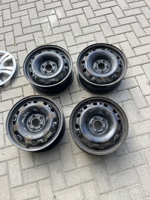 Продам диски з Fabia 2011 року.