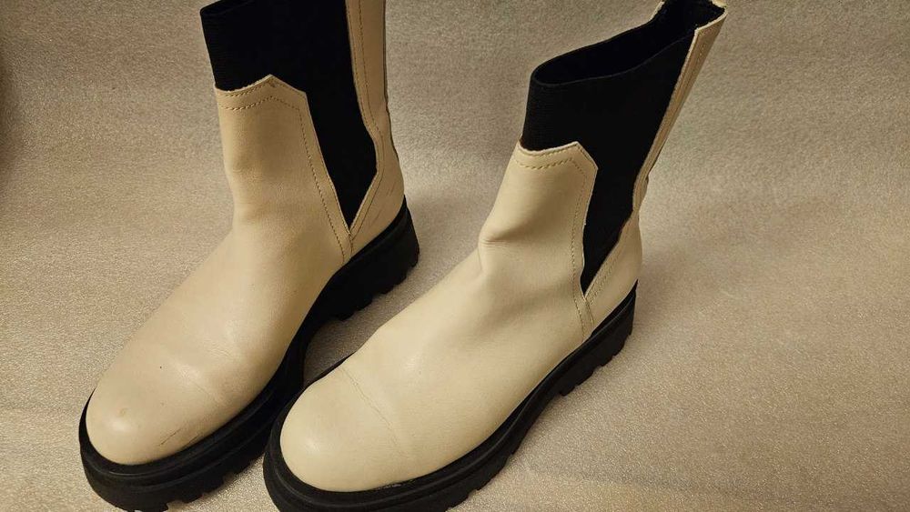 Чоботи сапоги stradivarius Білі 36 - 37 розмір