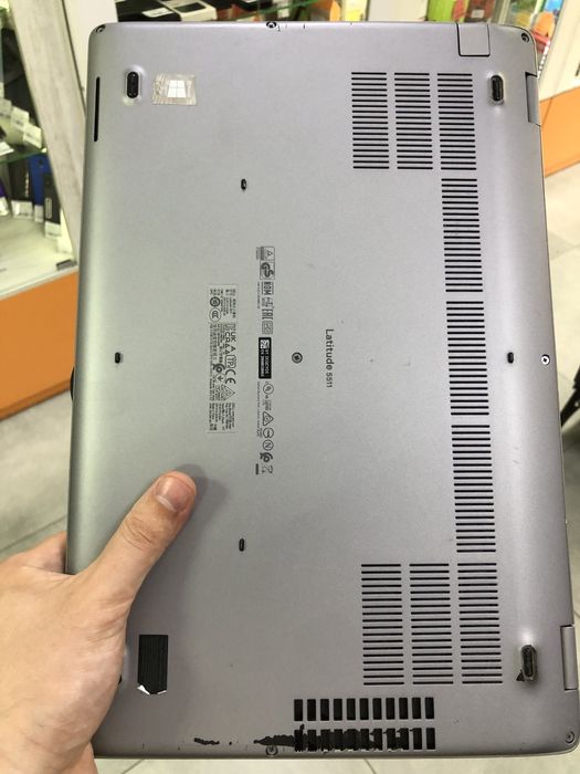 Dell Latitude 5511