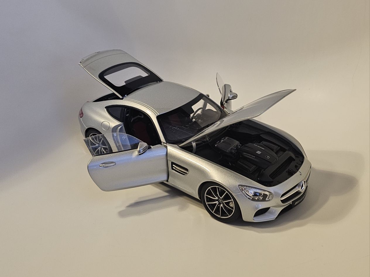 Mercedes AMG GTS NOREV 1:18
