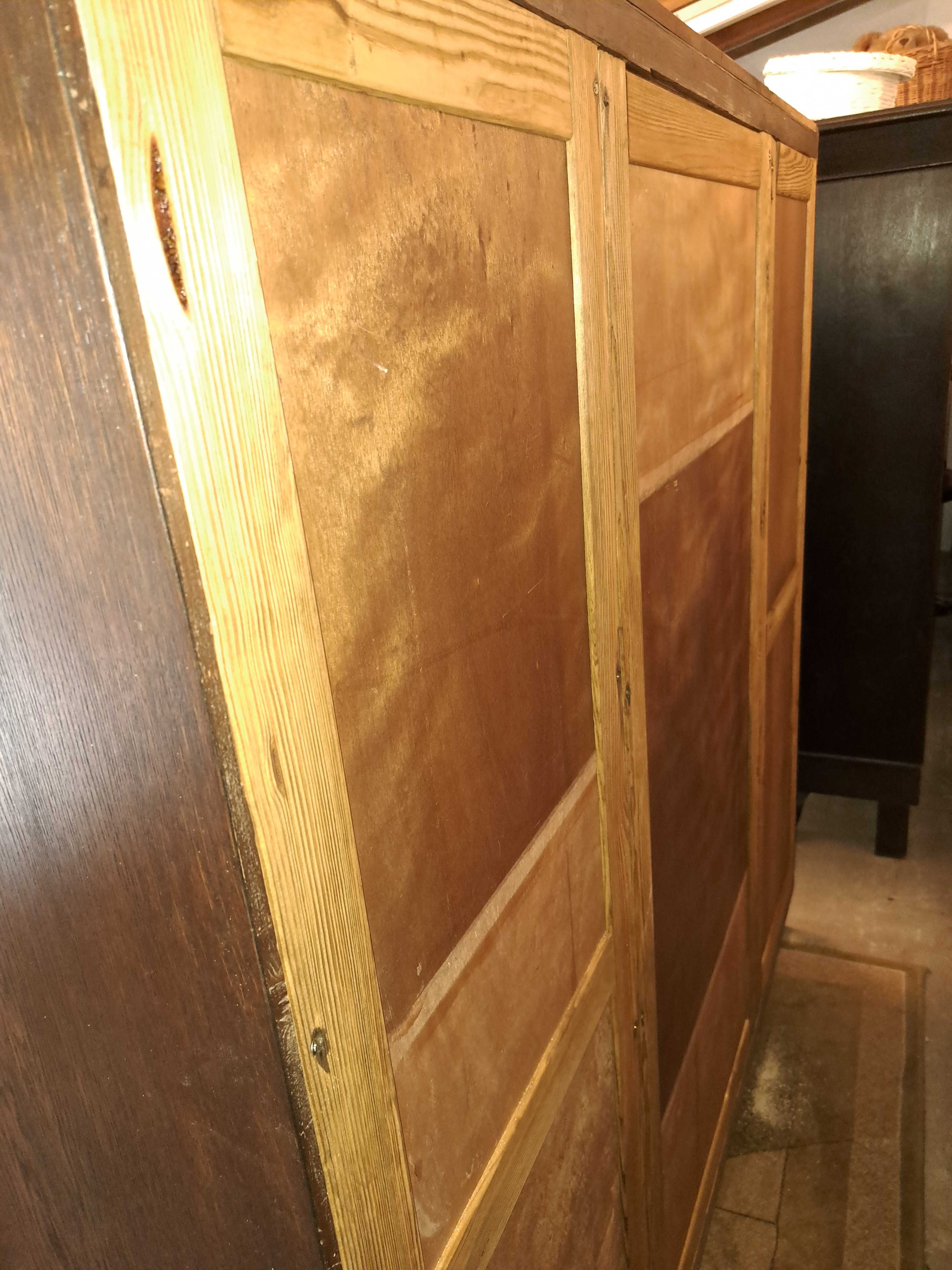 Piękna szafa 3-drzwiowa nouveau-secesja po renowacji