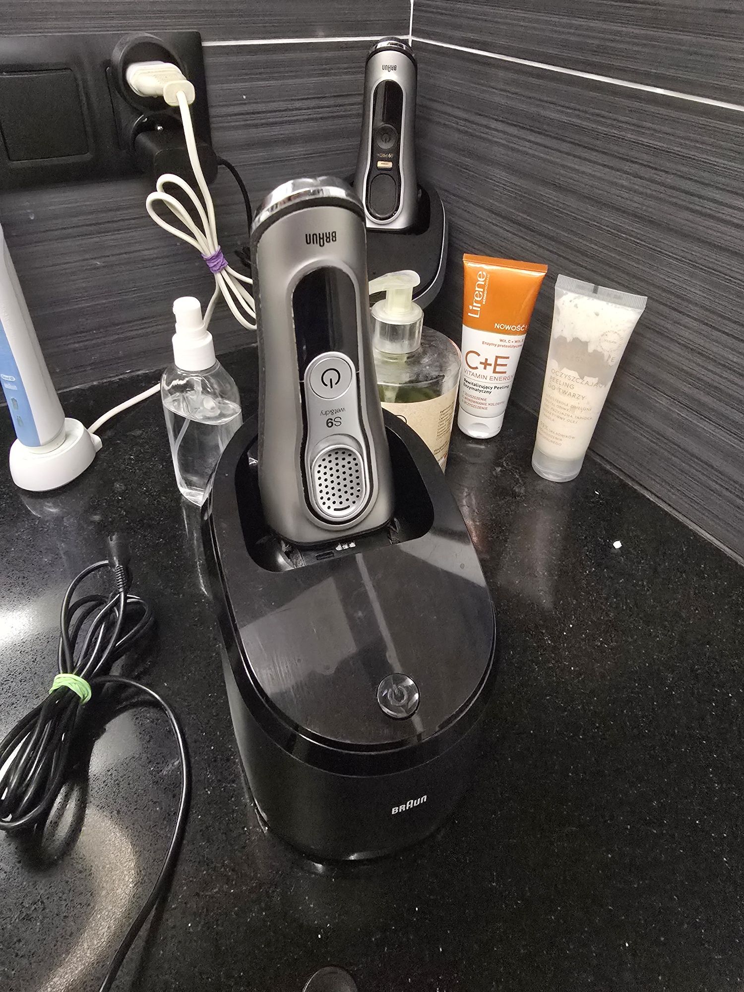 Braun s9 golarka wet&dry oral b gratis