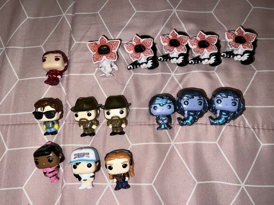 kinder ovo stranger things