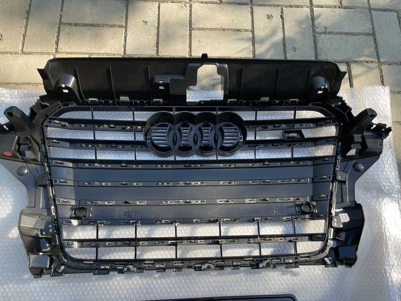 Решетка радиатора Audi A3 8V (12-16) тюнинг стиль S3 RS3