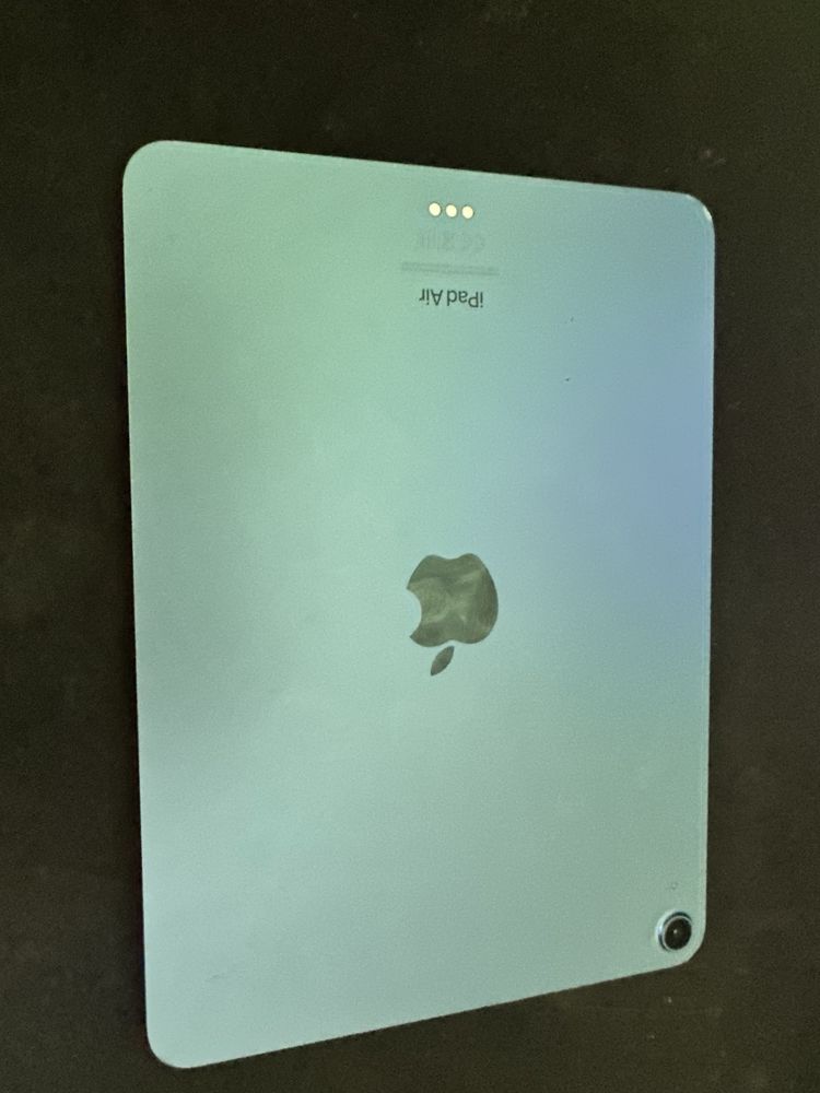 Продам  ipad air 5 256