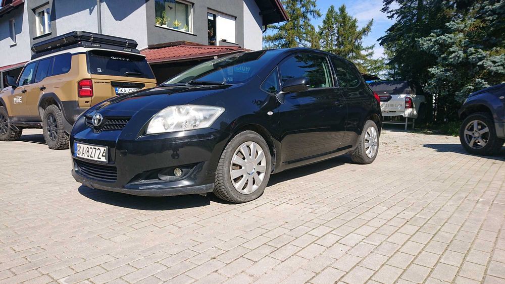 Sprzedam Toyotę Auris