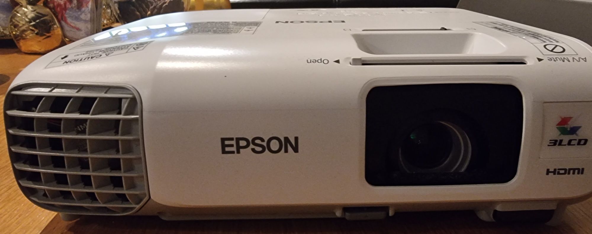 Projektor EPSON EB-98H