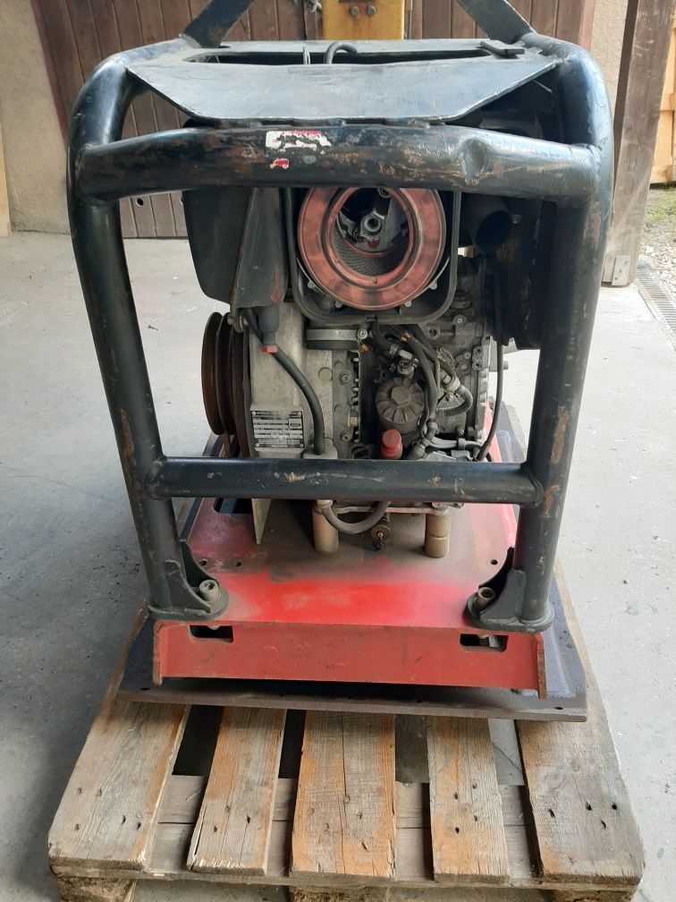 Zagęszczarka LG500 Dynapac Atlas Copco uszkodzony silnik na części