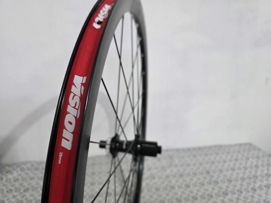 À venda: Rodas VISION Team 35 Disc