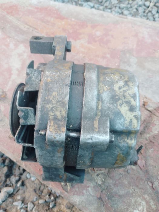 Продам генератор на Опель Омега, робочий!