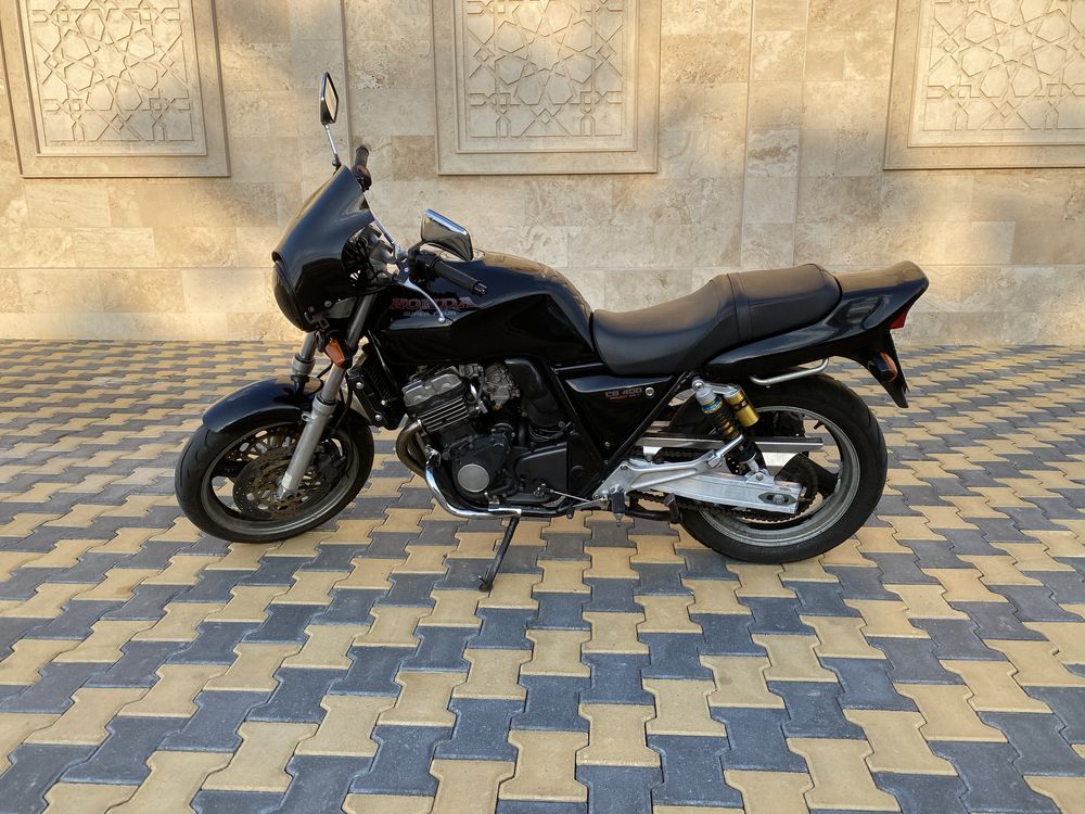 Honda cb 400 sf nc 31 2000г.в.