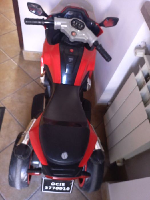Motorek akumulatorowy
