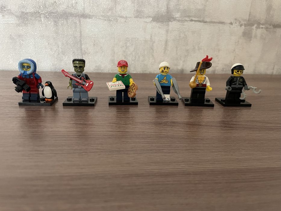 Lego minifigures 12/14/16 series/ simpsons / lego movie