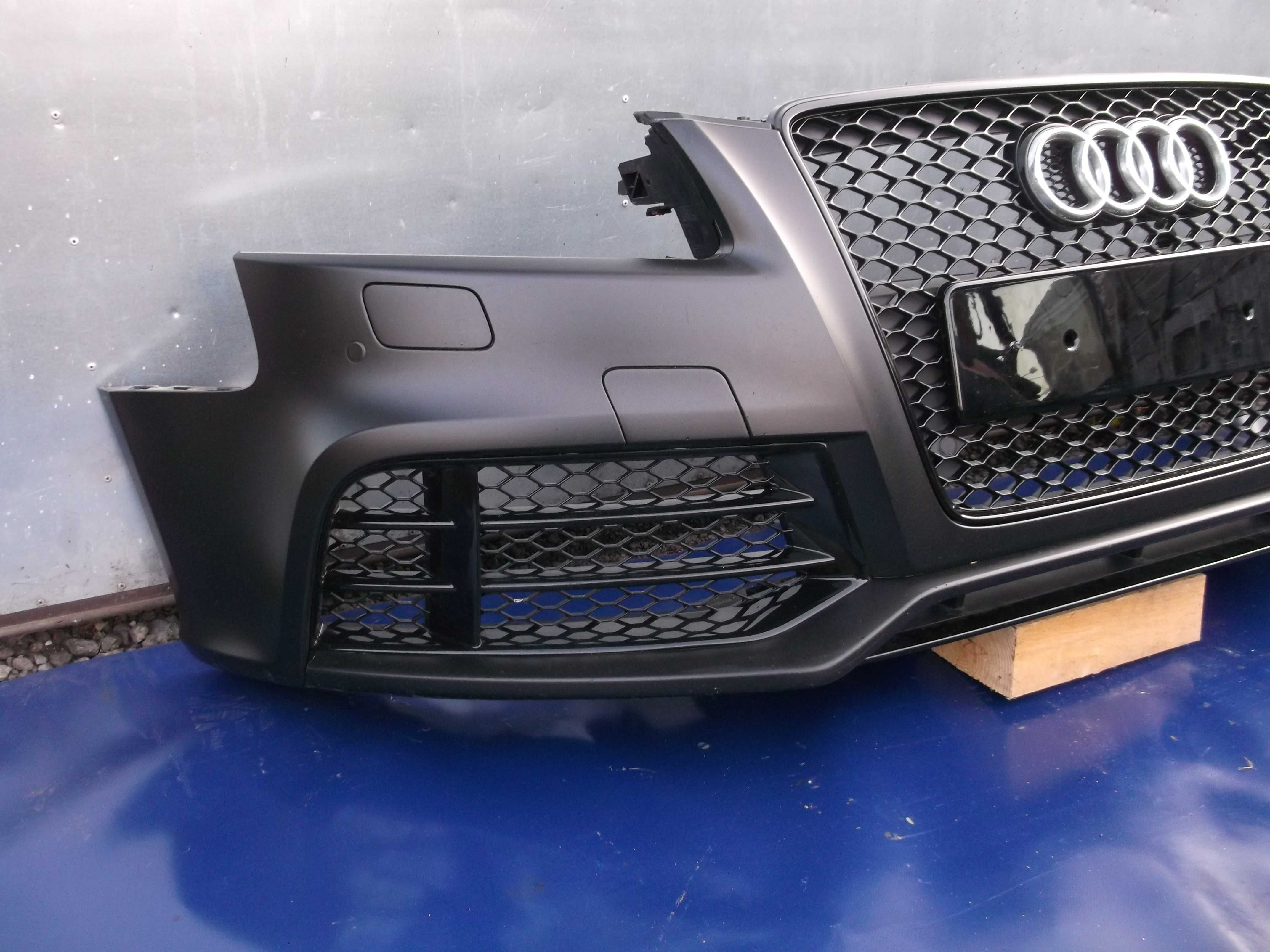 Audi RS5 8T0  --kompletny zderzak--