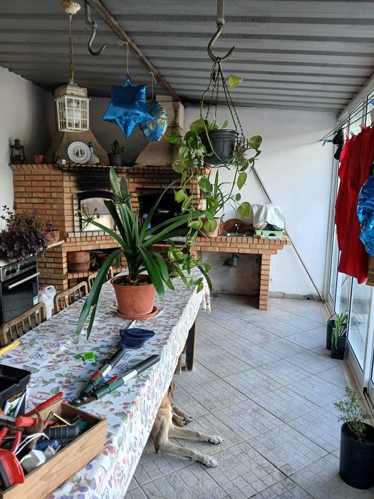 Excelente Moradia  CONDEIXA-A-VELHA - OPORTUNIDADE.