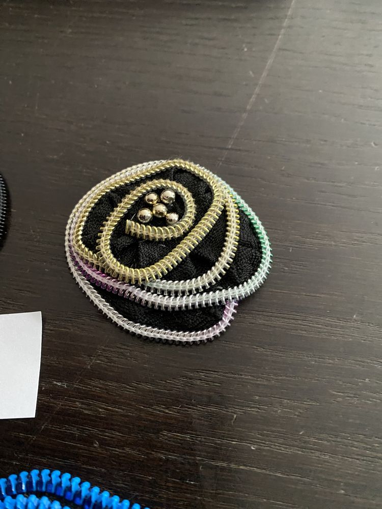 Broszki handmade z suwaków unikat zestaw 63