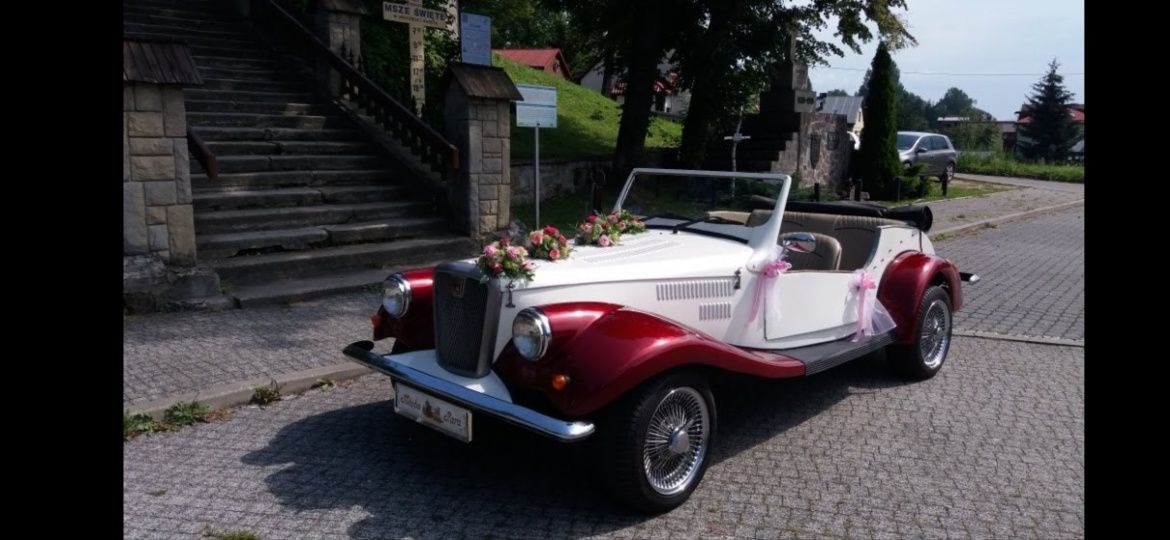 Auto do ślubu Wynajem samochodu na wesele Mustang 1966 Pojazd Retro