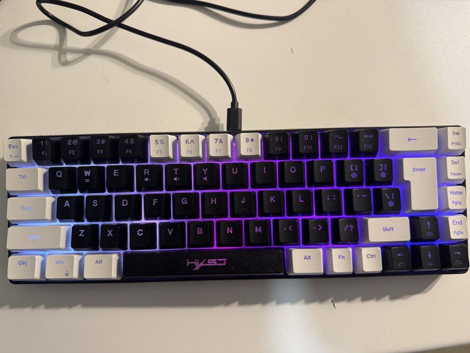 клавіатуру HXSJ V200 K68.