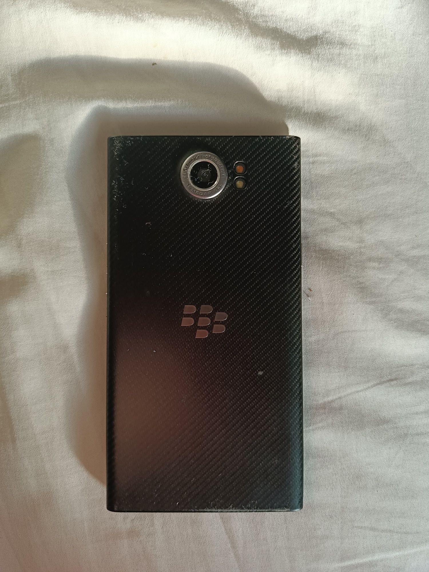 BlackBerry Peiv 3GB/32GB smartphone, black