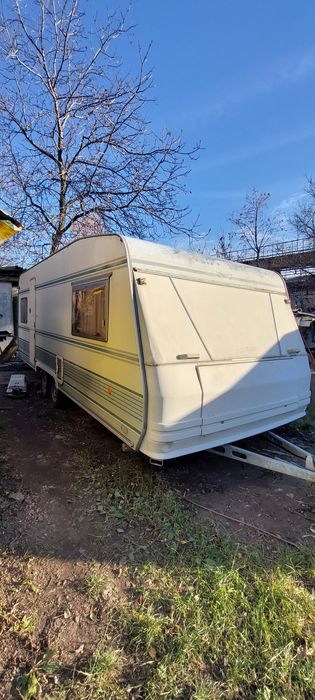 караван кемпінг  будинок на колесах причіп дача