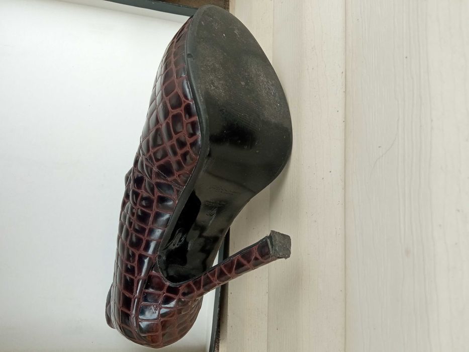 Ботильони YSL 39 р.