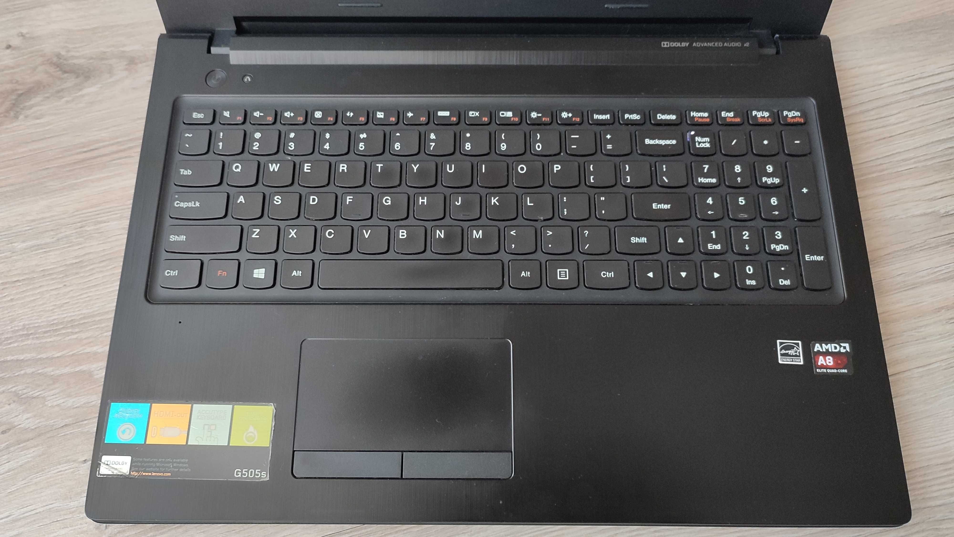 Laptop Lenovo G505S A8-5550M/8GB/240GBSSD/DVD-RW HD8570M HDHD8550G 2GB