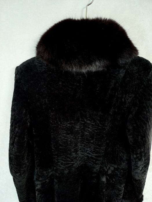 Шуба жіноча зимова