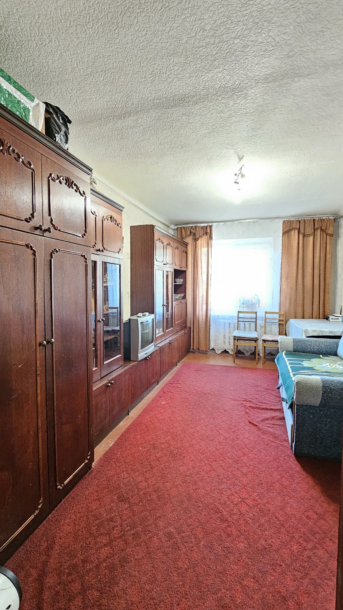 Продаж 3к квартири, метро Червоний хутір та хвойний ліс пішки!