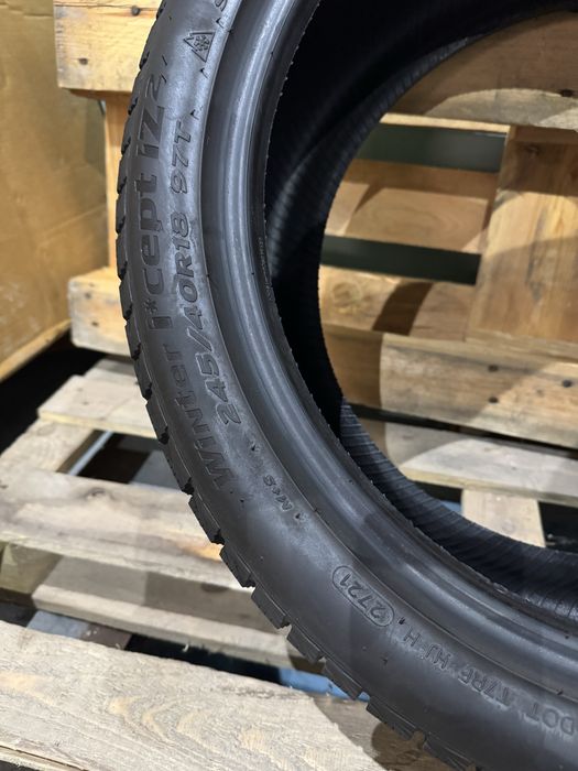 Продам зимнюю резину HANKOOK 225/40/18 и 245/40/18