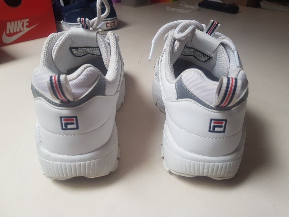 Vendo tenis Fila 38 1/2