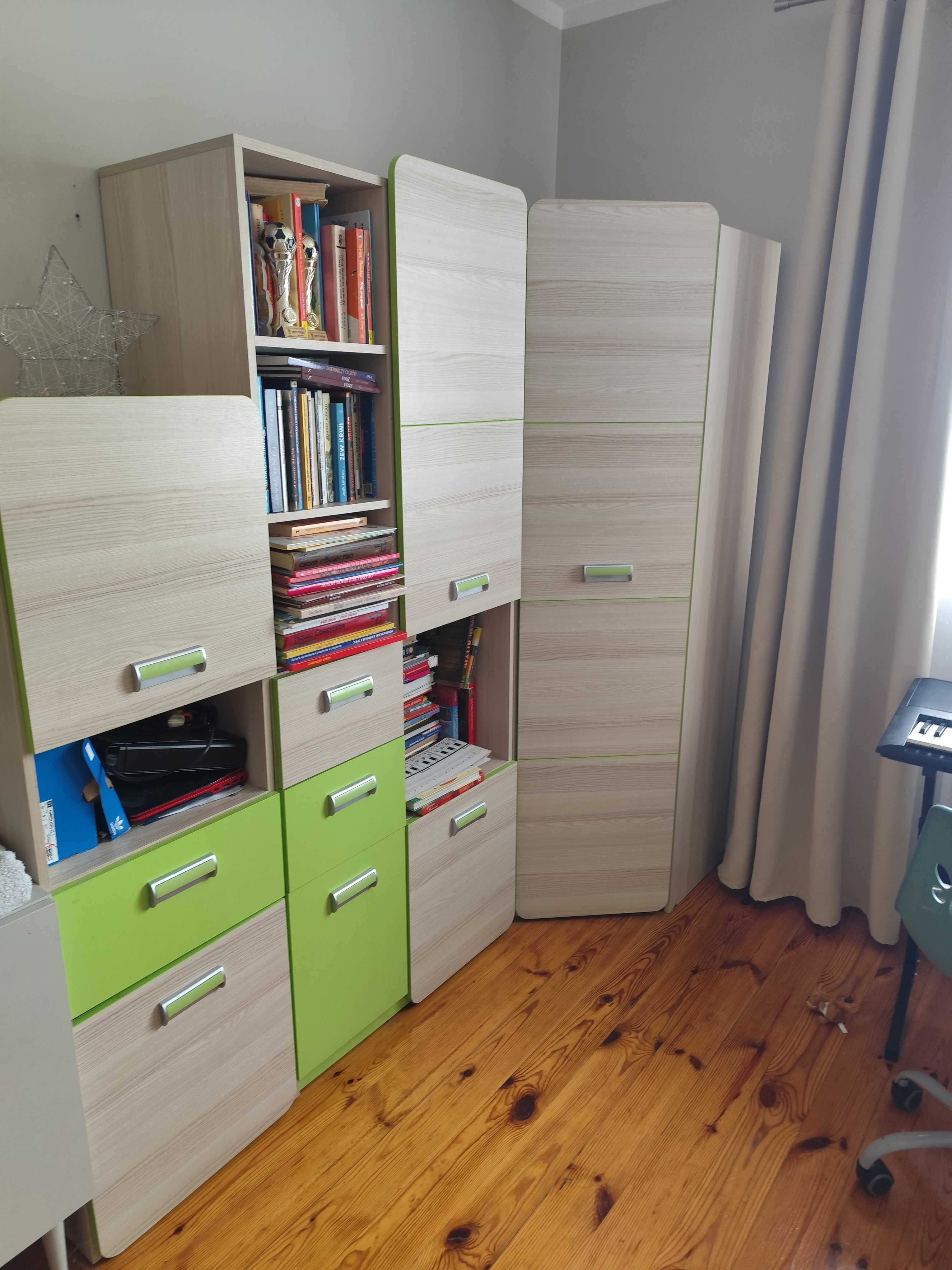 Komplet mebli dziecięcych w bardzo dobrym stanie