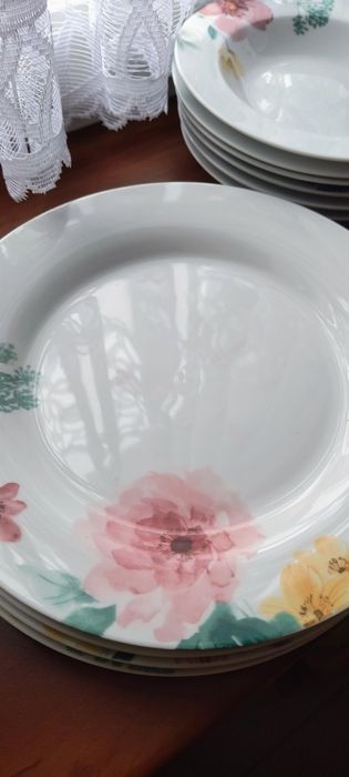 Serwis śniadaniowy obiadowy tognana porcelana