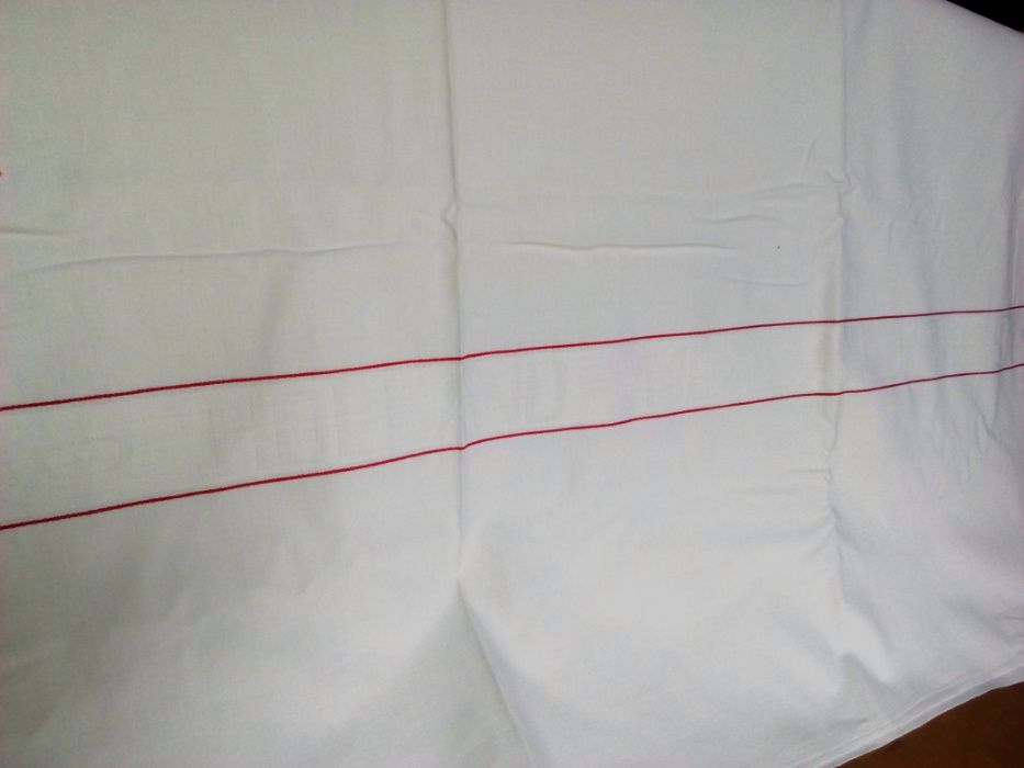 Obrus z mesy statku linii transatlantyckiej z 1928 r.