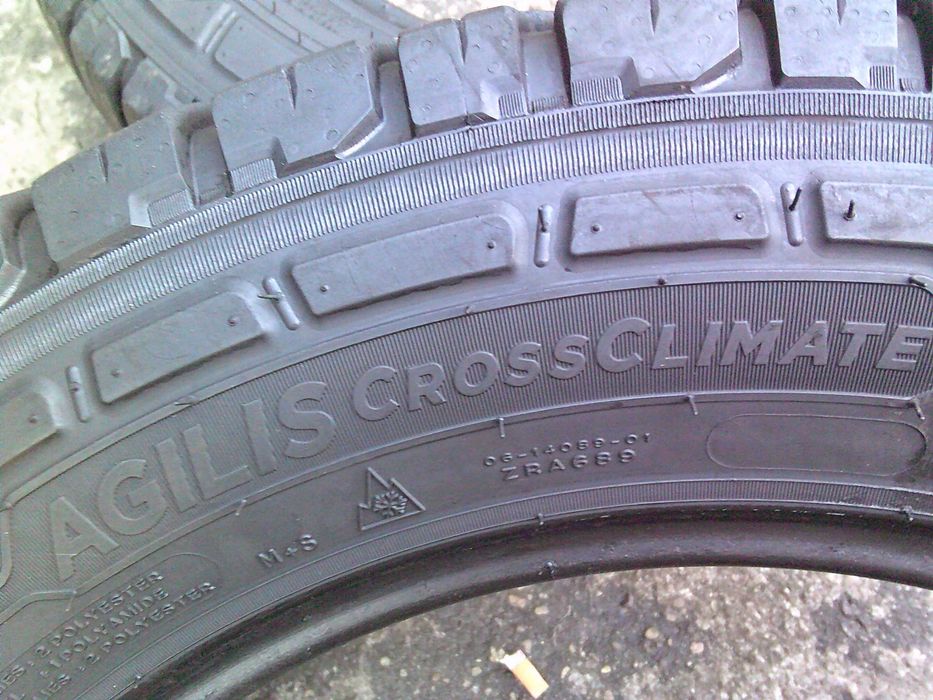 Opony 215/65/16C Michelin 2szt Całoroczne 2024r