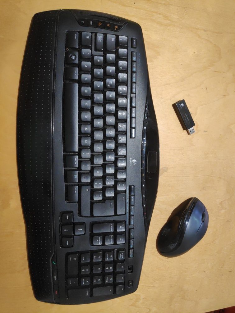 Logitech MX 3200 teclado e rato sem fios