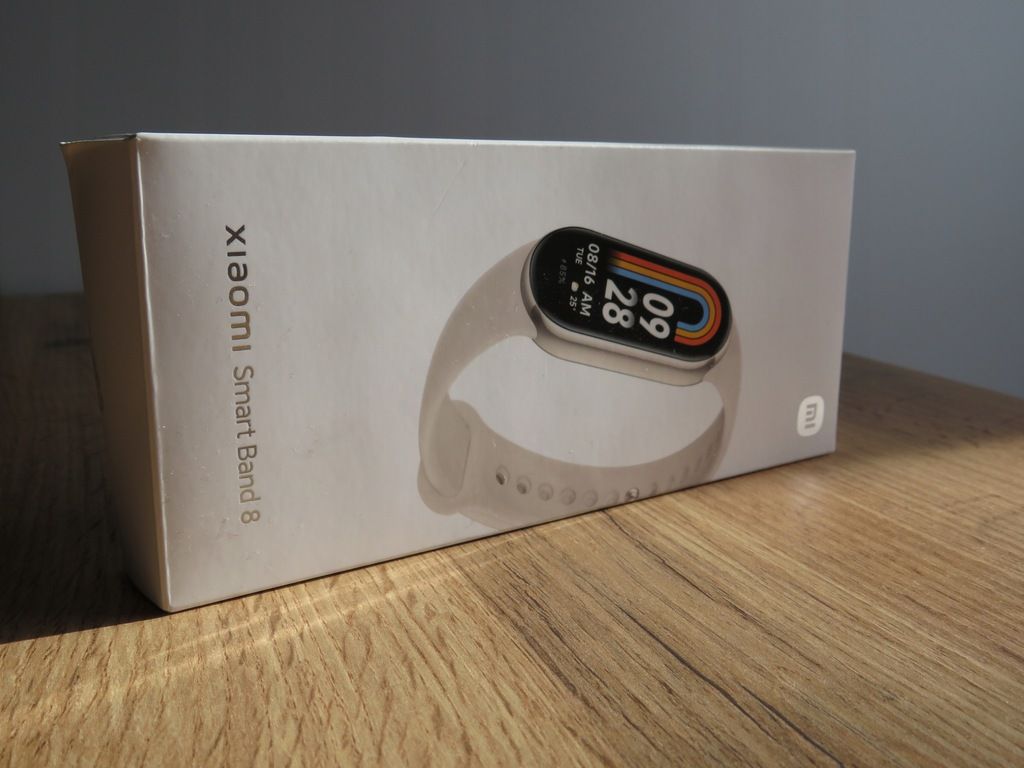 Xiaomi SmartBand 8 Inteligentna opaska Sen Stres Tętno beżowy/złoty