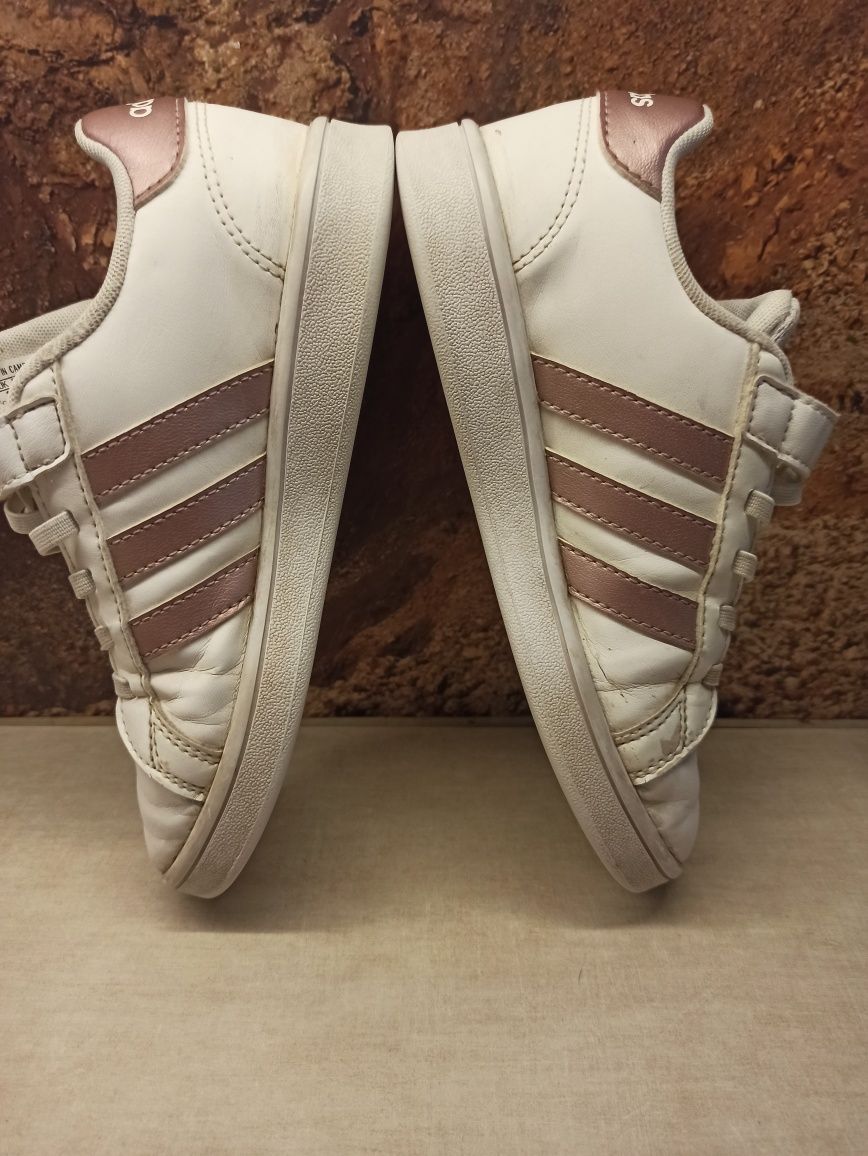 Buty Adidas rozm 33 wkładka 21cm