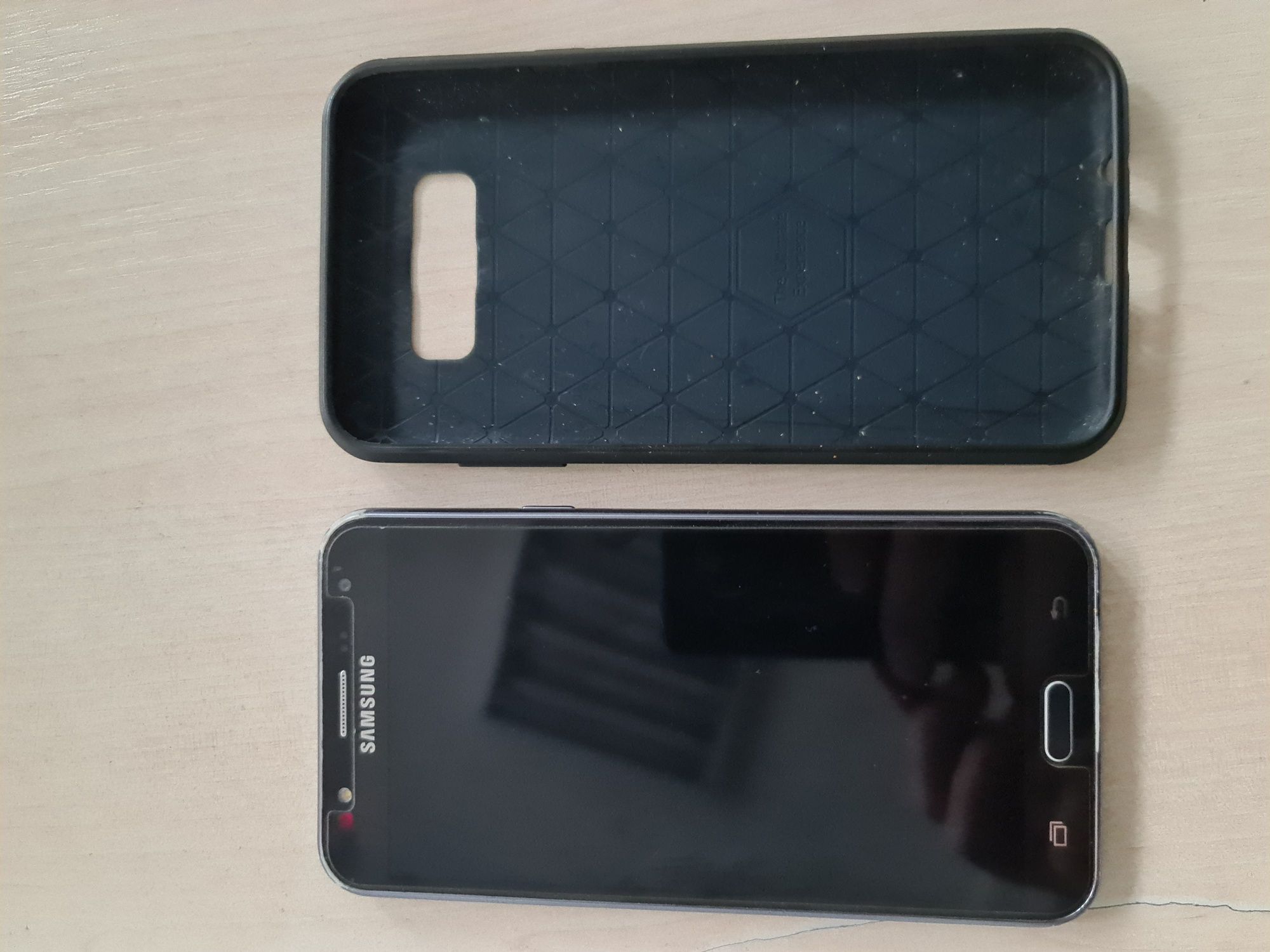 Продам Samsung j7