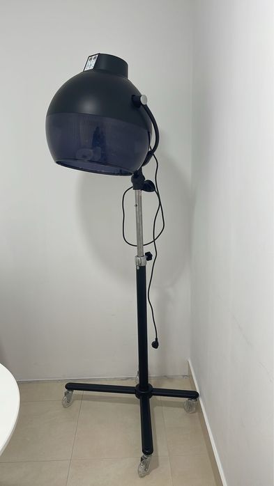 Vendo Secador de pé digital Profissional.