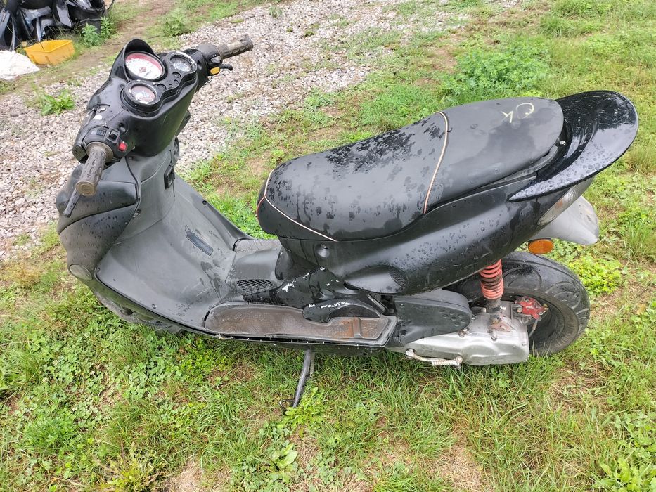 Malaguti F15 plastikiczacha,silnik,instalacja,licznik,siedzenie,liczni