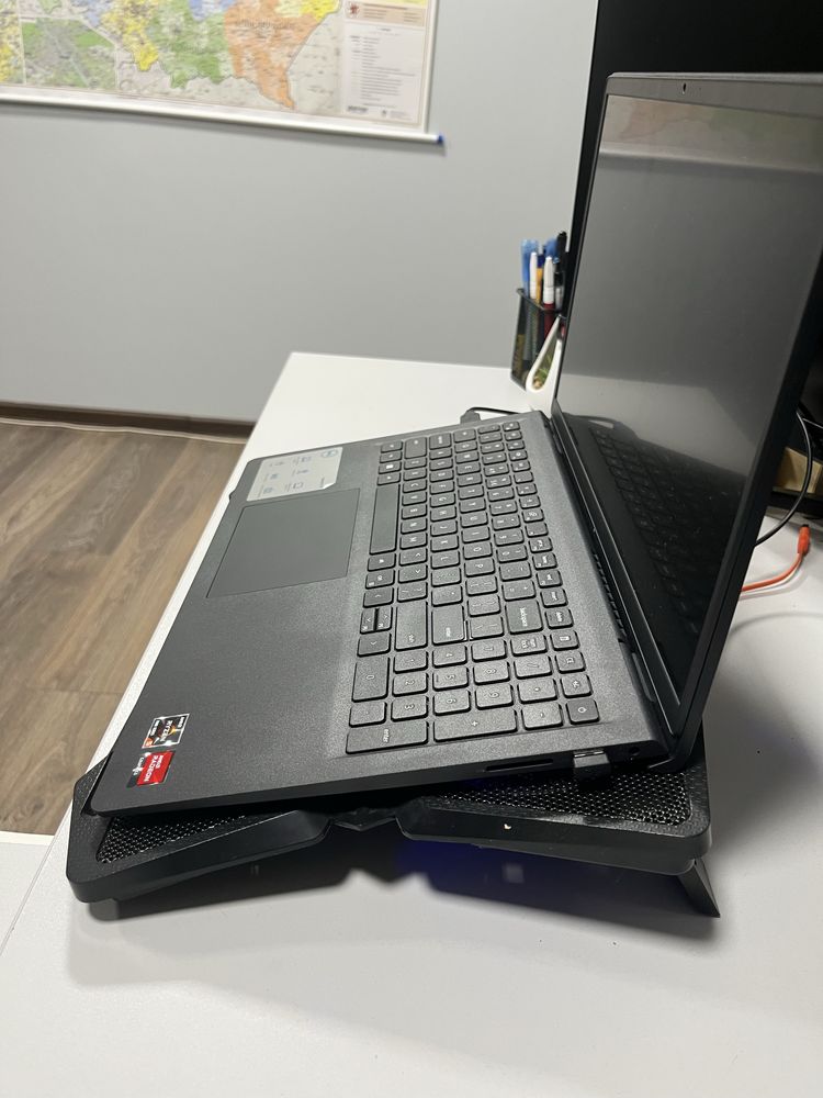 Podstawka chłodząca do laptopa