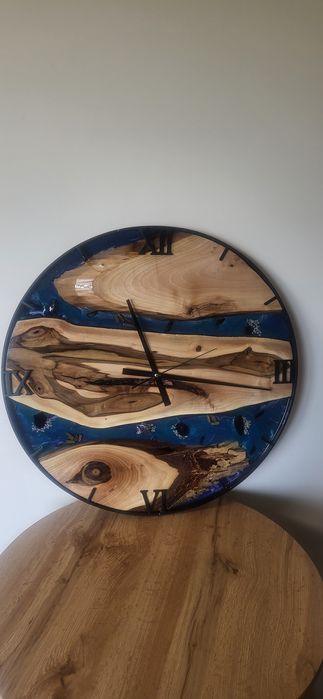 Duży zegar w stylu loftowym