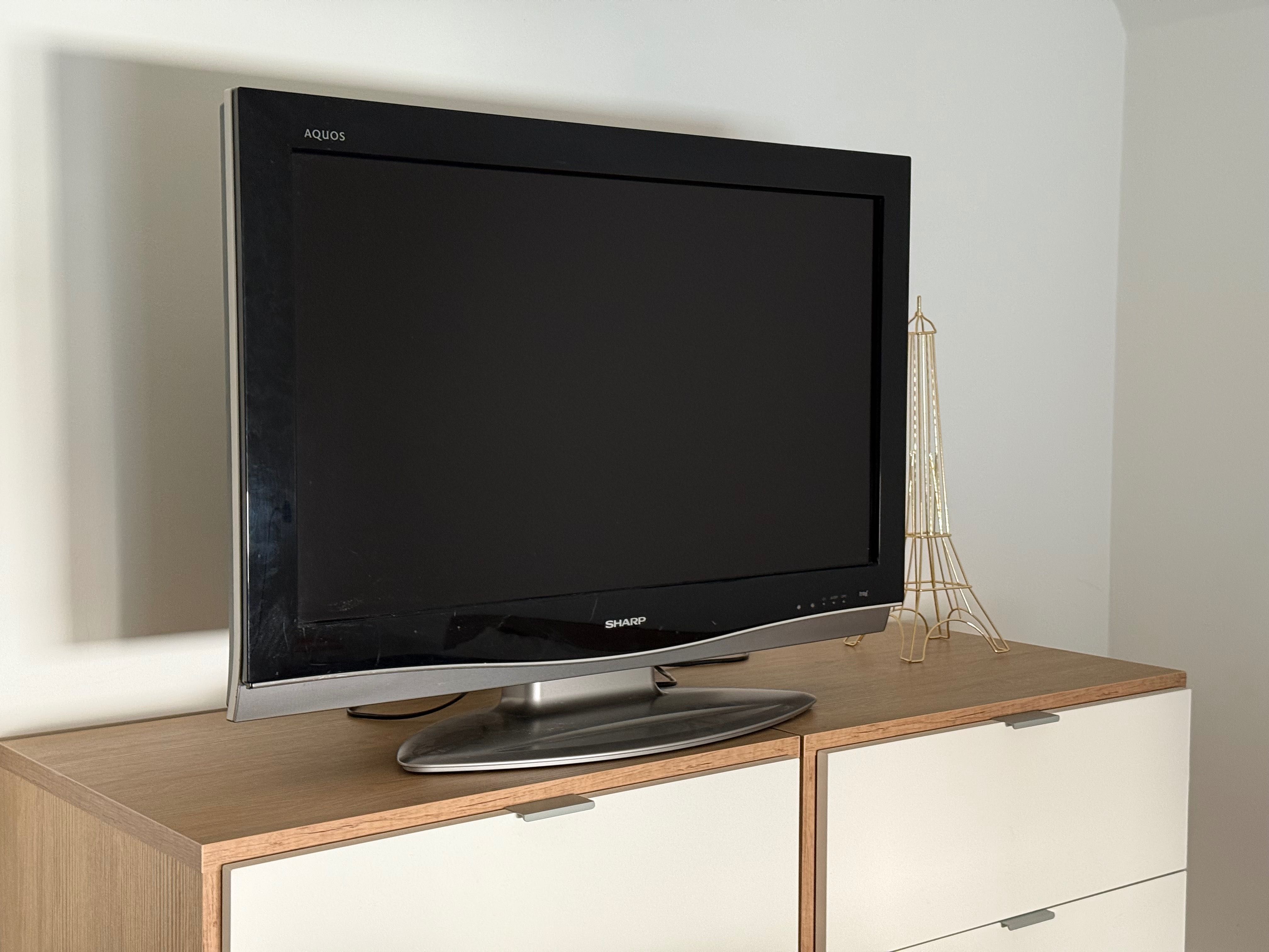 Telewizor SHARP LCD 32"