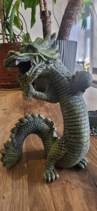 Statek i smok do akwarium