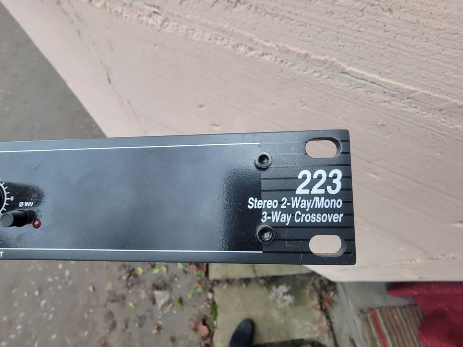 Кросовер DBX223 mono-stereo
