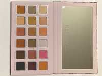 Kendal by Kylie Cosmetics - paleta samych matowych cieni