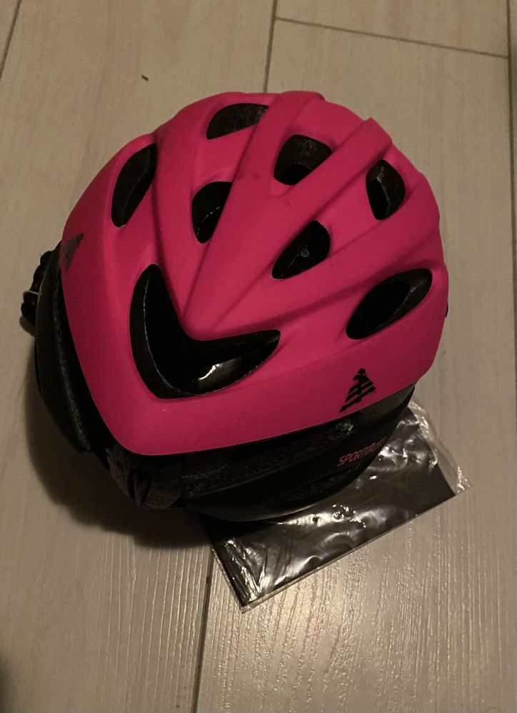 Capacete novo de bicicleta para adulto