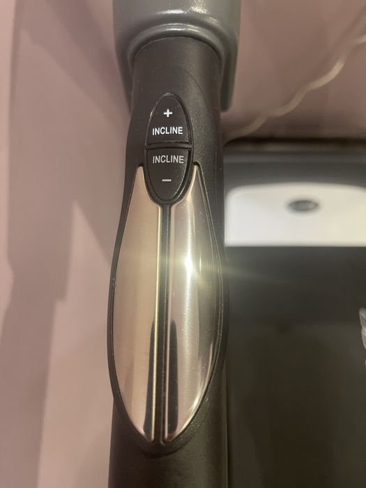 Продам бегову дорожку House Fit НТ 9166 Е